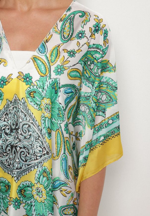 Born2be - Żółte Lekkie Ponczo Narzutka z Jedwabiu i Wiskozy w Ornamentalny Wzór Azendia. Okazja: na spacer, na plażę, na co dzień. Typ kołnierza: dekolt w kształcie V. Kolor: żółty. Materiał: wiskoza, jedwab. Wzór: aplikacja. Sezon: lato. Styl: casual, klasyczny