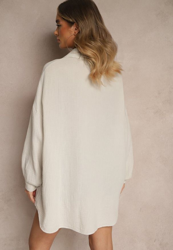 Renee - Jasnobeżowa Muślinowa Koszula z Bawełny Ateloria. Okazja: na co dzień. Kolor: beżowy. Materiał: bawełna. Styl: casual