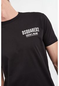 T-shirt DSQUARED2. Materiał: tkanina, bawełna. Długość rękawa: krótki rękaw. Długość: krótkie. Wzór: napisy