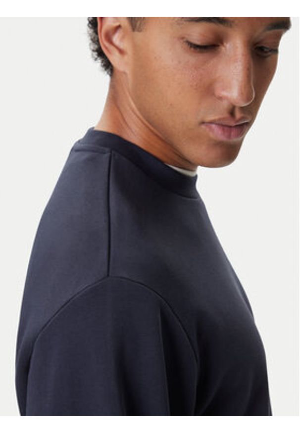 Jack Wolfskin Bluza Essential A63843 Granatowy Regular Fit. Kolor: niebieski. Materiał: bawełna