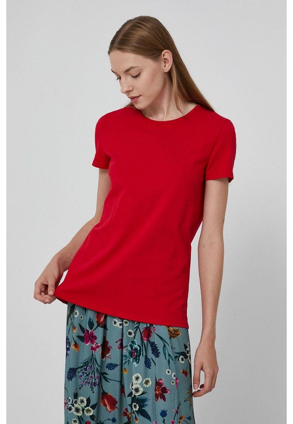 medicine - Medicine - T-shirt Basic. Okazja: na co dzień. Kolor: czerwony. Materiał: bawełna, dzianina. Wzór: gładki. Styl: casual
