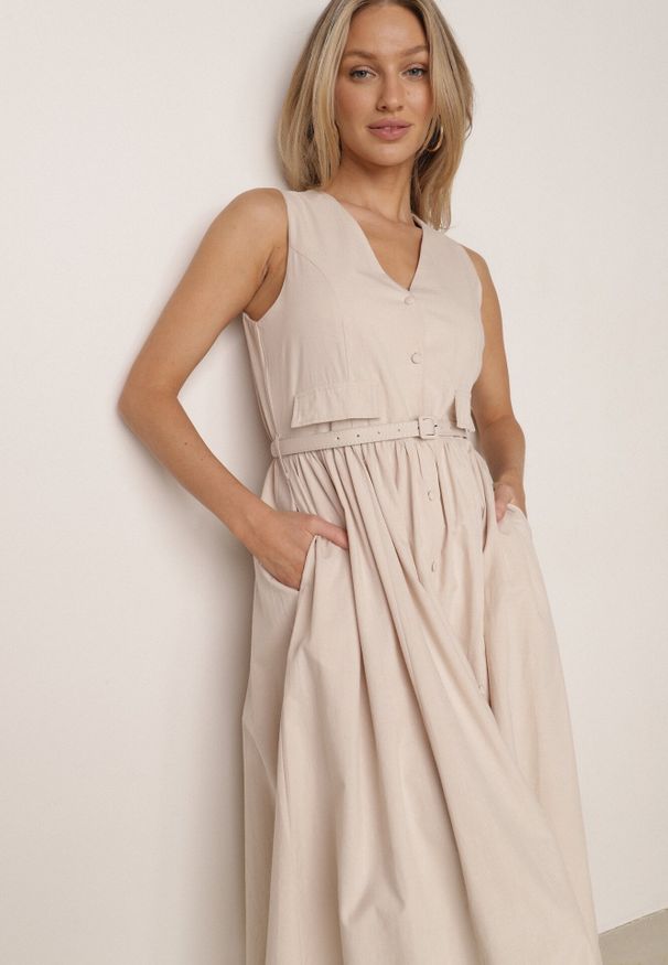 Born2be - Beżowa Sukienka o Rozkloszowanym Kroju z Wiskozą i Bawełną z Paskiem Kelaliria. Okazja: na co dzień, na randkę. Kolor: beżowy. Materiał: wiskoza, bawełna. Typ sukienki: proste. Styl: elegancki, casual