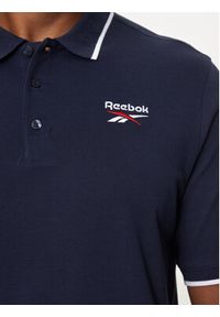 Reebok Polo Identity Small Logo Polo 100073032 Granatowy Regular Fit. Typ kołnierza: polo. Kolor: niebieski. Materiał: bawełna #2