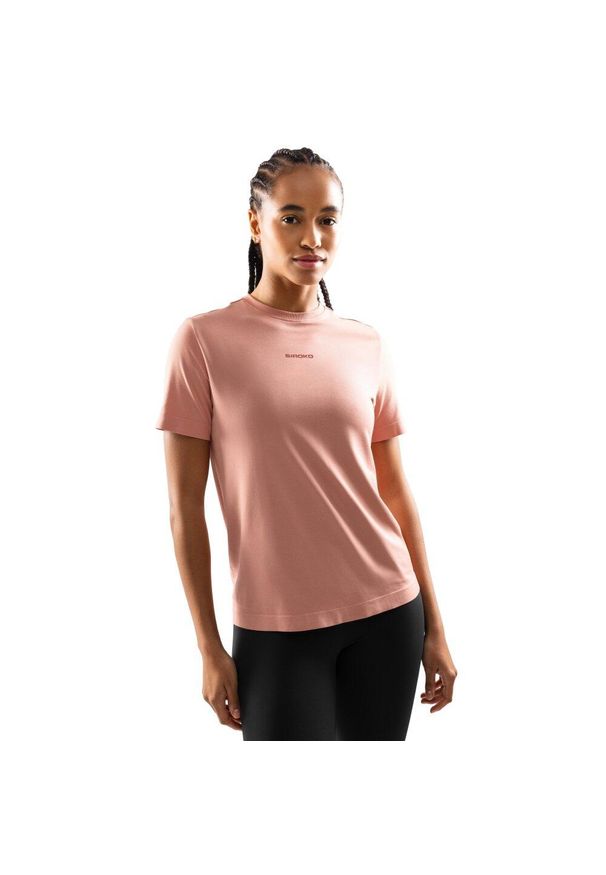 SIROKO - Damska koszulka treningowa z krótkim rękawem Fitness Siroko Java. Kolor: wielokolorowy, różowy, pomarańczowy. Materiał: tkanina. Długość rękawa: krótki rękaw. Długość: krótkie. Sport: fitness
