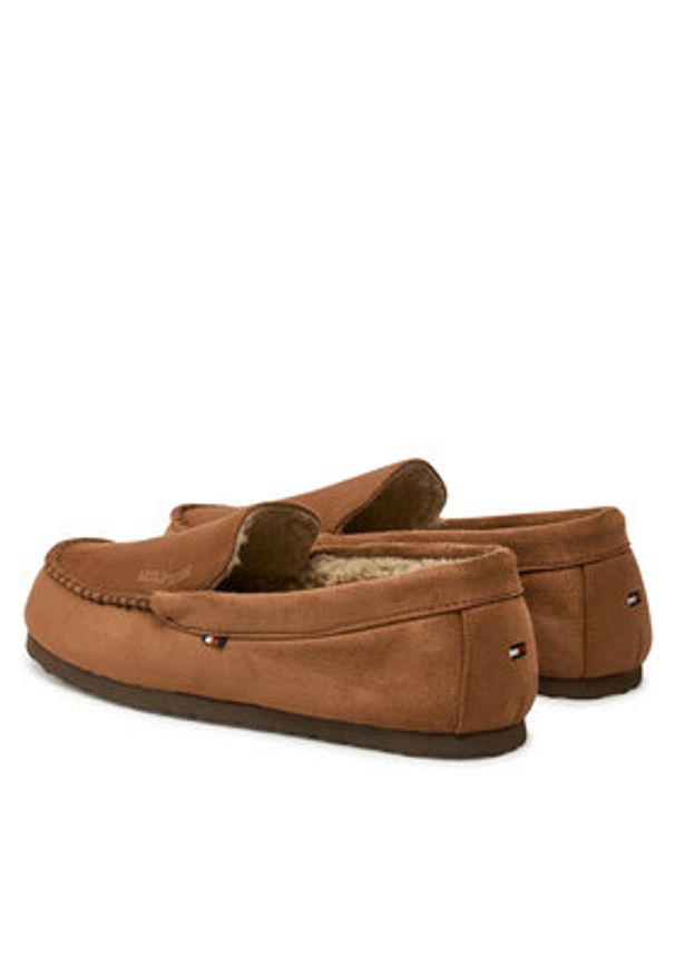 TOMMY HILFIGER - Tommy Hilfiger Kapcie Driver House Shoe FM0FM05224 Brązowy. Kolor: brązowy. Materiał: zamsz, skóra