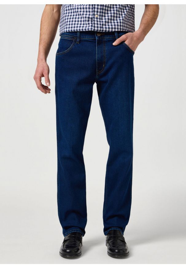 Wrangler - MĘSKIE SPODNIE WRANGLER GREENSBORO COSMIC BLUE 112362339