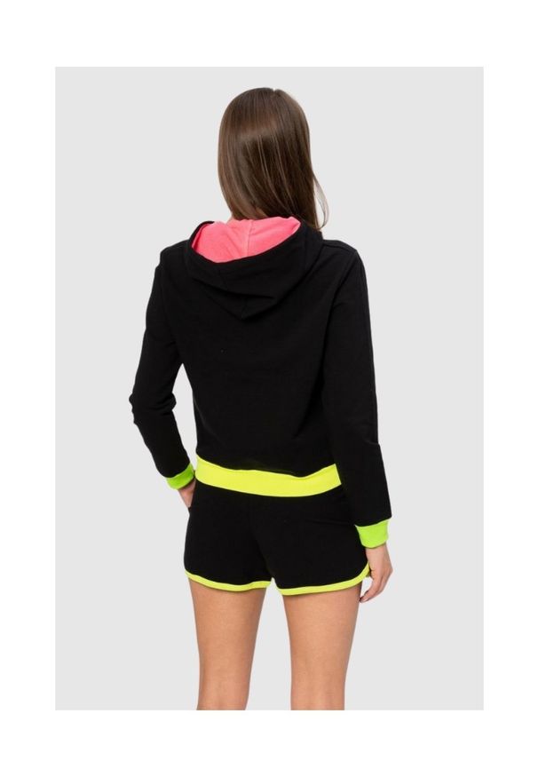 MOSCHINO Czarna bluza damska z kapturem i neonowym logo, Rozmiar L. Typ kołnierza: kaptur. Kolor: czarny. Materiał: bawełna. Wzór: nadruk