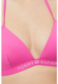 TOMMY HILFIGER - Tommy Hilfiger biustonosz kąpielowy kolor fioletowy lekko usztywniona miseczka. Kolor: fioletowy. Materiał: materiał, włókno. Wzór: nadruk #4