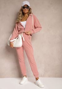 Renee - Różowy Komplet Dresowy z Dodatkiem Bawełny Spodnie z Gumką w Talii Bluza z Kapturem Sesaria. Kolor: różowy. Materiał: bawełna, dresówka. Wzór: kolorowy
