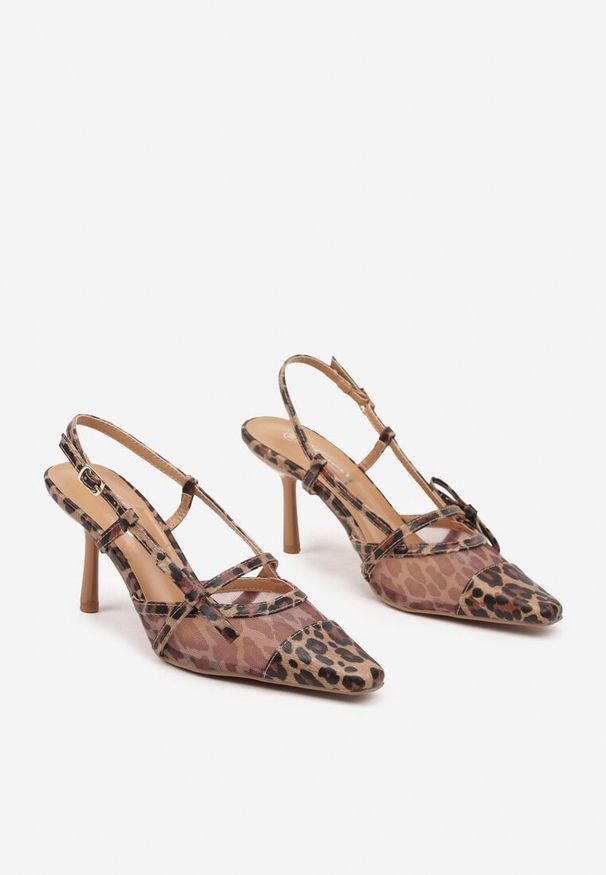 Renee - Panterkowe Czółenka na Szpilce Typu Slingback z Siateczkową Cholewką Asdexia. Okazja: na spacer, na co dzień. Nosek buta: szpiczasty. Zapięcie: sprzączka. Materiał: jeans. Szerokość cholewki: normalna. Obcas: na szpilce. Styl: casual, elegancki