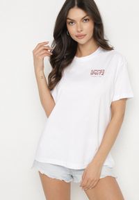 Born2be - Biało-Niebieski Bawełniany T-shirt Typu Oversize z Nadrukiem i Napisem Fillana. Okazja: na co dzień. Kolor: biały. Materiał: bawełna. Wzór: napisy, nadruk. Styl: casual #3