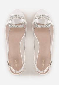Renee - Białe Eleganckie Sandały VICES z Transparentną Cholewką i Klamrą z Cyrkoniami Qinieth. Zapięcie: klamry. Kolor: biały. Materiał: satyna. Obcas: na obcasie. Styl: elegancki. Wysokość obcasa: średni #8