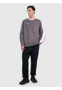 4f - 4F Bluza dresowa nierozpinana bez kaptura męska - szara L. Okazja: na co dzień. Typ kołnierza: bez kaptura. Kolor: szary. Materiał: dresówka. Styl: casual. Sport: fitness