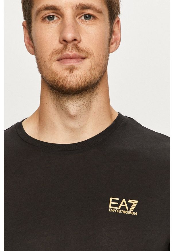 EA7 Emporio Armani - T-shirt. Okazja: na co dzień. Kolor: czarny. Materiał: dzianina. Styl: casual