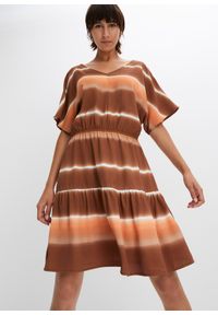 bonprix - Sukienka z ozdobnym elementem z tyłu. Kolor: brązowy. Sezon: lato. Długość: mini #1