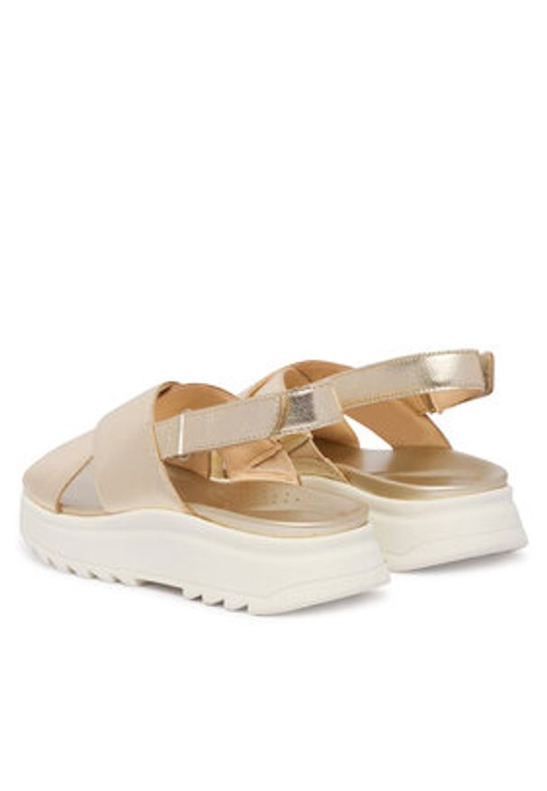 Clarks Sandały DashLite Wish 26185882 Złoty. Kolor: złoty. Materiał: skóra