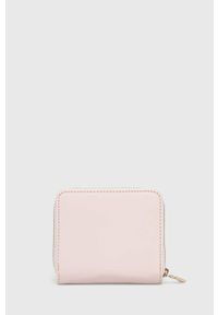 Guess portfel damski kolor różowy. Kolor: różowy. Materiał: materiał, włókno. Wzór: gładki #4