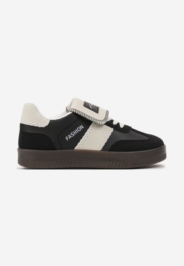 Renee - Czarne Sneakersy na Platformie z Kontrastującymi Detalami i Wywiniętym Językiem Amirila. Nosek buta: okrągły. Zapięcie: sznurówki. Kolor: czarny. Materiał: materiał. Obcas: na platformie. Wysokość obcasa: niski