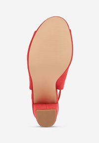 Born2be - Czerwone Sandały na Obcasie Vices ze Skórzaną Wkładką Felunetia. Okazja: na co dzień. Zapięcie: sprzączka. Kolor: czerwony. Materiał: skóra. Obcas: na obcasie. Styl: casual, elegancki. Wysokość obcasa: średni #8