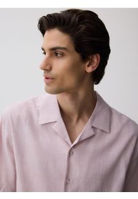 Reserved - Koszula comfort fit - pastelowy róż. Kolor: różowy. Materiał: bawełna, tkanina #1