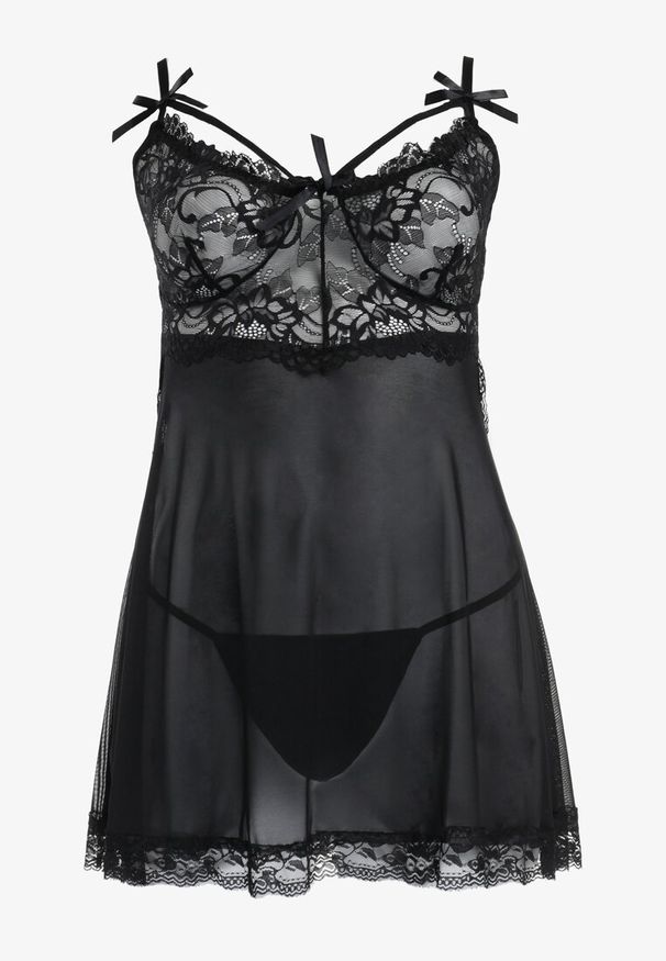 Born2be - Czarna Koszula Nocna z Paseczkami i Kokardkami Wykończona Falbanką w Zestawie Stringi Sacchi. Kolor: czarny. Materiał: koronka. Wzór: aplikacja