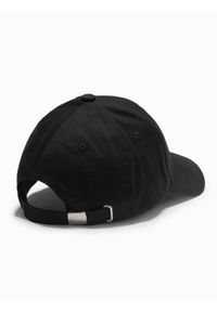 Ombre Clothing - Męska czapka bejsbolówka z daszkiem i ozdobnym haftem – czarna V1. Kolor: czarny. Materiał: bawełna. Wzór: haft. Styl: klasyczny, casual