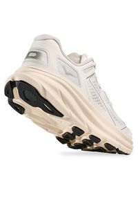HOKA - Hoka Sneakersy Clifton One 9 1155370 Szary. Kolor: szary. Materiał: materiał