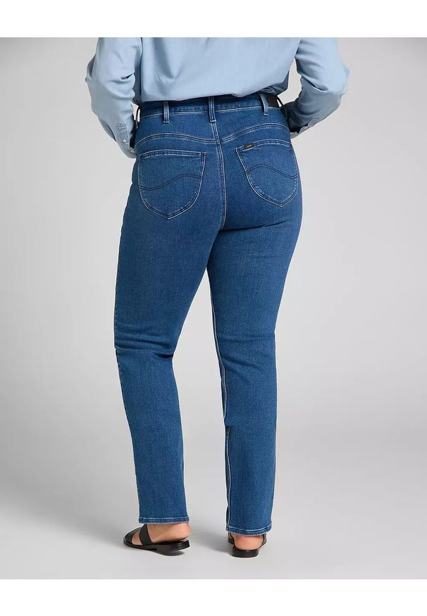 Lee - LEE CLASSIC STRAIGHT PLUS DAMSKIE SPODNIE JEANSOWE JEANSY MID EVITA L32JPVYW 112107649