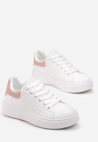 Born2be - Biało-Różowe Sznurowane Sneakersy o Klasycznym Fasonie na Grubej Podeszwie Cataria. Kolor: biały. Obcas: na płaskiej podeszwie #3