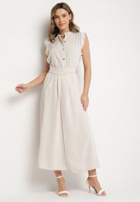 Born2be - Beżowa Sukienka Koszulowa o Rozkloszowanym Kroju z Wiązaniem w Pasie Mavirielle. Okazja: na co dzień. Typ kołnierza: dekolt w serek. Kolor: beżowy. Materiał: skóra. Długość rękawa: długi rękaw. Typ sukienki: koszulowe. Styl: casual, elegancki #2