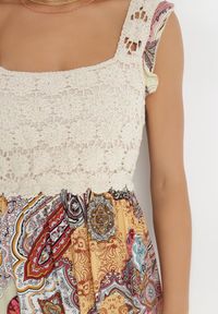 Born2be - Beżowo-Różowa Sukienka Missey. Typ kołnierza: kołnierz z falbankami, dekolt kwadratowy. Kolor: różowy. Materiał: wiskoza. Długość rękawa: na ramiączkach. Wzór: nadruk, haft, aplikacja. Sezon: lato. Długość: maxi #5