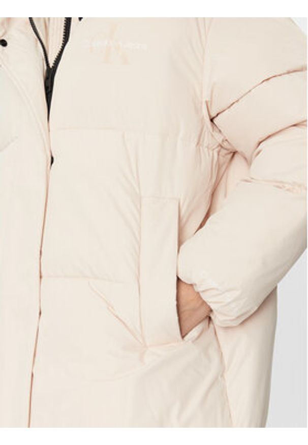 Calvin Klein Jeans Płaszcz zimowy J20J221888 Écru Oversize. Materiał: syntetyk. Sezon: zima