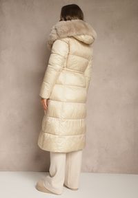 Renee - Beżowa Puchowa Kurtka Pikowana o Długim Kroju z Kapturem z Futerkiem Bavea. Okazja: na spacer, na co dzień. Typ kołnierza: kaptur. Kolor: beżowy. Materiał: futro, puch. Długość: długie. Styl: casual #5