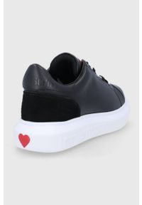 Love Moschino buty skórzane kolor czarny. Nosek buta: okrągły. Zapięcie: sznurówki. Kolor: czarny. Materiał: skóra. Obcas: na platformie #5