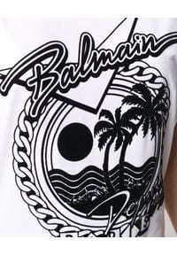 Balmain - BALMAIN - T-shirt z nadrukiem w palmy. Okazja: na co dzień. Kolor: biały. Materiał: jeans, bawełna. Wzór: nadruk. Styl: casual, klasyczny, rockowy #5