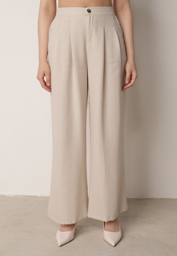 Born2be - Beżowy Elegancki Komplet Garniturowy z Wiskozy Spodnie i Kamizelka z Paskiem Amwyn. Kolor: beżowy. Materiał: wiskoza