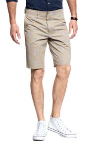 Wrangler - KRÓTKIE SPODENKI WRANGLER CHINO SHORT CAMEL WASHED W14AMZ49J. Materiał: materiał. Długość: krótkie. Wzór: nadruk, aplikacja