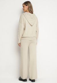 Born2be - Jasnobeżowy Dzianinowy Komplet Bluza z Kapturem w Warkoczowy Splot i Spodnie z Szerokimi Nogawkami Narahai. Kolor: beżowy. Materiał: dzianina. Wzór: ze splotem #6