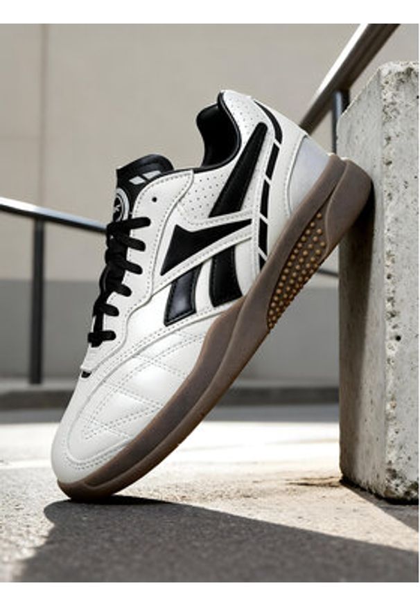 Reebok Sneakersy EO-HAMMER STREET 100230342 Srebrny. Kolor: srebrny. Materiał: skóra