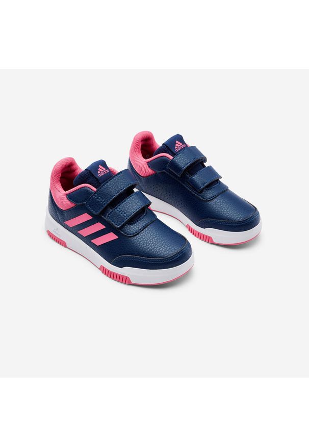 Adidas - Buty sportowe dla dzieci ADIDAS Tensaur. Okazja: na uczelnię. Zapięcie: rzepy. Kolor: wielokolorowy, różowy, niebieski. Materiał: kauczuk