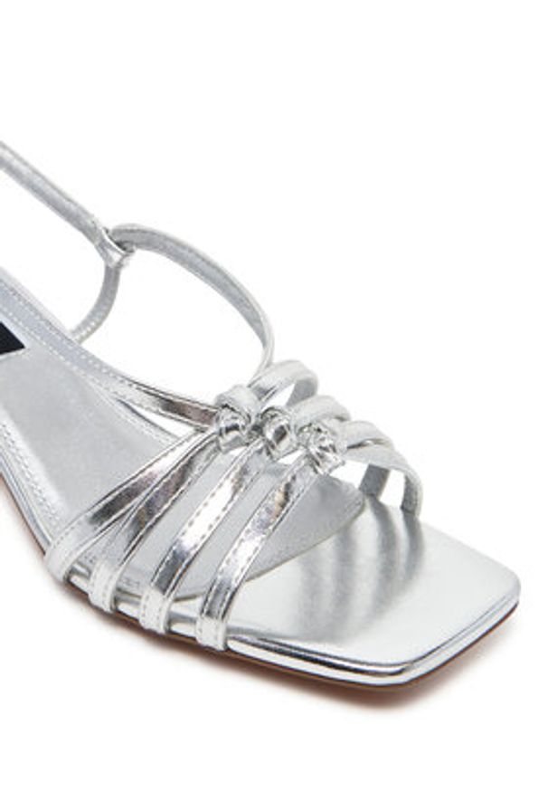 Pepe Jeans Sandały PLS90683 Srebrny. Kolor: srebrny. Materiał: skóra