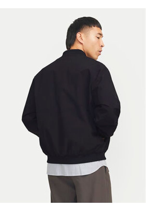 Jack & Jones Kurtka bomber Echarge 12268608 Czarny Regular Fit. Kolor: czarny. Materiał: syntetyk