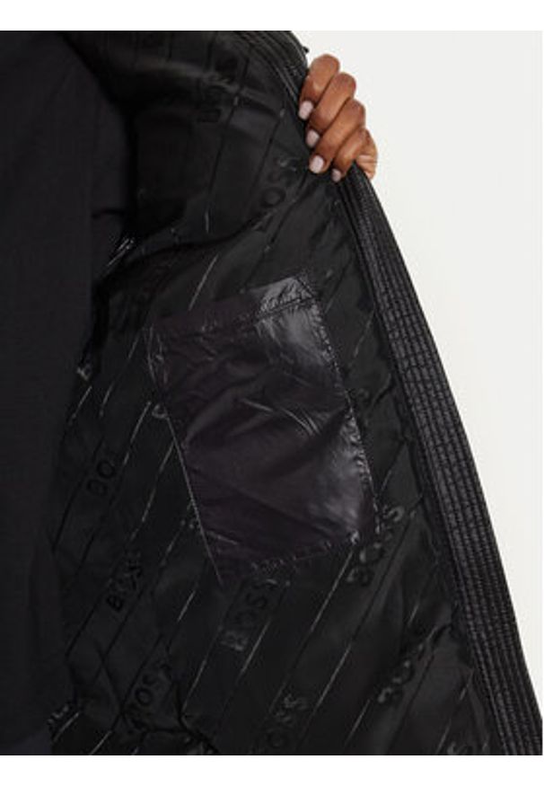 BOSS Kurtka zimowa Petrana3 50524625 Czarny Regular Fit. Kolor: czarny. Materiał: syntetyk. Sezon: zima