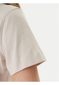 Guess T-Shirt W6GI08 K3023 Beżowy Regular Fit. Kolor: beżowy. Materiał: bawełna #3