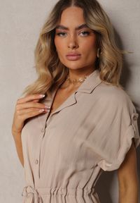 Renee - Beżowa Midi Sukienka z Wiskozy na Guzki Ściągana Troczkiem Blamise. Kolor: beżowy. Materiał: wiskoza. Długość: midi