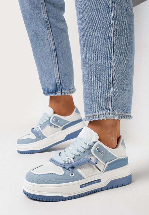 Born2be - Niebieskie Sneakersy na Platformie z Ozdobnym Sznurowaniem Awidea. Kolor: niebieski. Materiał: jeans. Obcas: na platformie