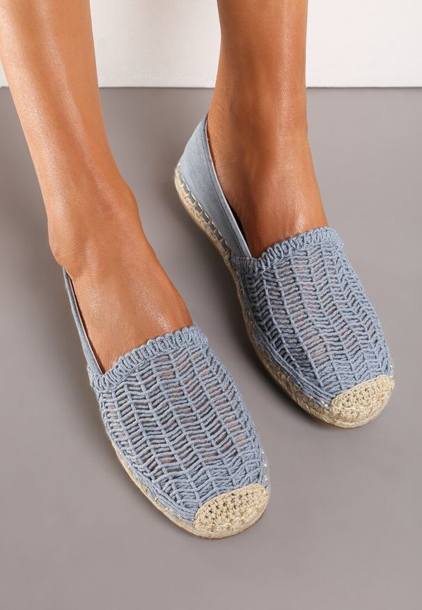 Born2be - Niebieskie Wsuwane Espadryle na Płaskiej Podeszwie Ozdobione Plecionką z Juty Loracila. Okazja: na spacer. Zapięcie: bez zapięcia. Kolor: niebieski. Materiał: len. Wzór: aplikacja. Sezon: lato. Obcas: na płaskiej podeszwie. Styl: wizytowy, elegancki