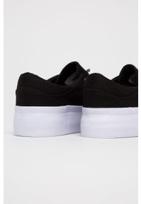 DC Tenisówki damskie kolor czarny. Nosek buta: okrągły. Zapięcie: sznurówki. Kolor: czarny. Materiał: guma. Obcas: na platformie #4