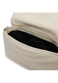 Calvin Klein Jeans Torebka Micro Mono Ew Flap25 Pu K60K611947 Beżowy. Kolor: beżowy. Materiał: skórzane #6
