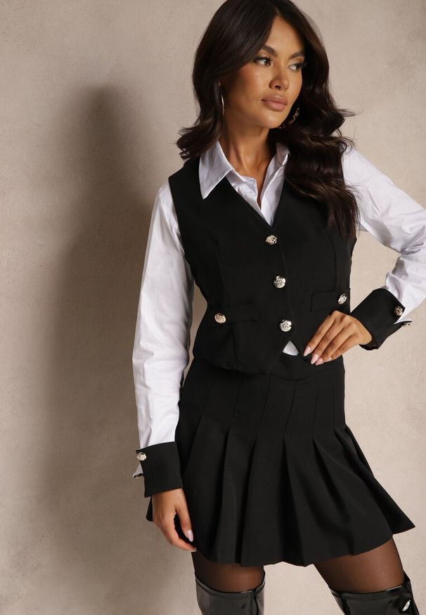 Renee - Czarny 3-Częściowy Komplet z Wiskozą w Eleganckim Stylu Koszula Kamizelka i Spódnico-Szorty z Plisami Zemika. Kolor: czarny. Materiał: wiskoza